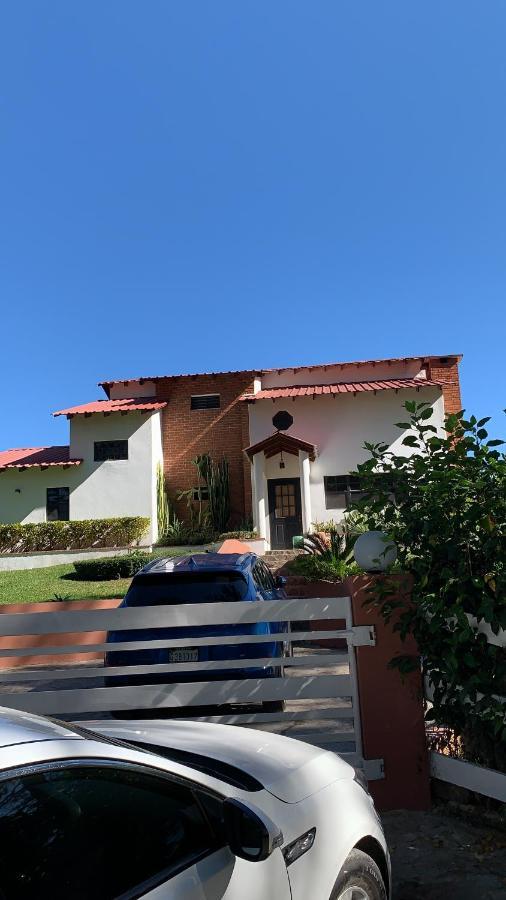 Gästezimmer in der Villa Zimmer Jarabacoa Exteriör bild
