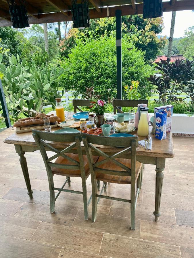 Gästezimmer in der Villa Zimmer Jarabacoa Exteriör bild